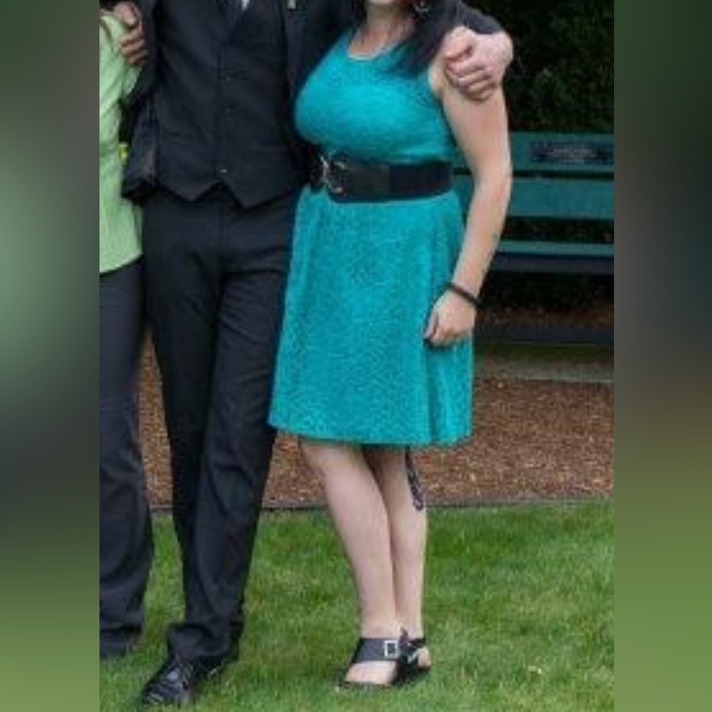 Le Château Teal Lace Dress – Lined with Padded Cups | Knee‑Length | Size XL
